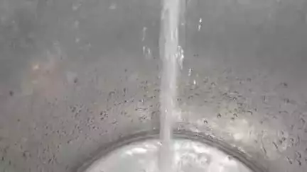 फूलपुुर: हंडिया नगर पंचायत में समय से पानी न आने की समस्या का हुआ निस्तारण #jansamasya
