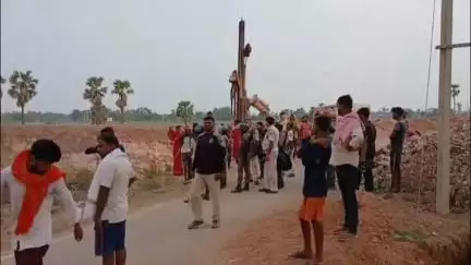 शेखपुरा: शेखपुरा जिले के चकंदरा पहाड़ में पत्थर उत्खनन कार्य सुचारू रूप से चलाने के लिए पहाड़ की घेराबंदी