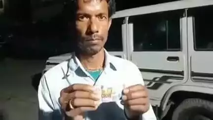 আলিপুরদুয়ার ২: ভাটিবাড়ী পুলিশ ফাঁড়িতে কোটি টাকার লটারি জমা রাখলেন চিকলিগুড়ি এলাকার বাসিন্দা
