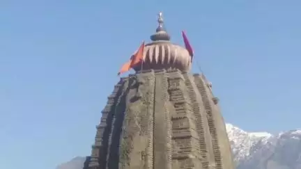 बैजनाथ: शिव मंदिर बैजनाथ के शौचालय पर लटके ताले, श्रद्धालु ने जताई नाराज़गी