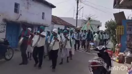 బాల్కొండ: వేల్పూర్ మండల కేంద్రంలో గ్రామాభివృద్ధి కమిటీ ఆధ్వర్యంలో పోచమ్మ తల్లికి గంగ నీళ్లతో జలాభిషేకం