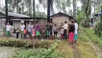 তামুলপুৰ: বগাজুলিৰ শালবাৰীত বন্যহস্তীৰ আক্ৰমণত সোমেশ্বৰ ব্ৰহ্ম নামৰ এজনৰ মৃত্যু, অঞ্চলজুৰি শোকৰ ছাঁ