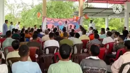 তামুলপুৰ: ভাৰতীয় জনতা পাৰ্টীৰ তামুলপুৰ জিলাৰ গোৰেশ্বৰ মণ্ডলত অনুষ্ঠিত হয় সাংগঠনিক সভা,উপস্থিত জিলা বিজেপিৰ সভাপতি