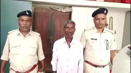 बरबीघा: बरबीघा पुलिस ने मलिलचक गांव में छापामारी कर एक फरार आरोपी को गिरफ्तार किया