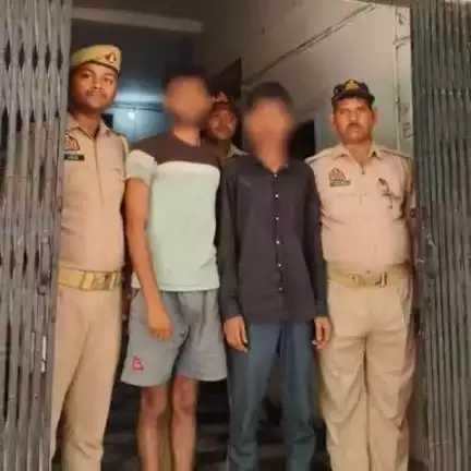 चुनार: अदलहाट पुलिस ने टेढ़ुआ क्षेत्र से चोरी के मामले में फरार दो आरोपियों को किया गिरफ्तार