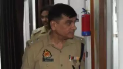 शाहाबाद: पुलिस अधीक्षक विद्यासागर मिश्र ने पुलिस कंट्रोल रूम का किया औचक निरीक्षण, निरीक्षण के दौरान दिए जरूरी निर्देश