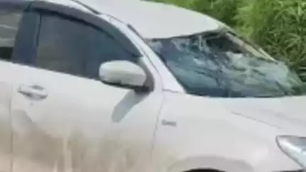 নারায়ণগড়: উড়িষ্যার দিক থেকে বেলদার দিকে যাওয়া প্রাইভেট গাড়ি পথ দুর্ঘটনার কবলে পড়লো বামনপুকুরে
