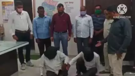 मिरज: हद्दपार आरोपी संतोष ऊर्फ बंडया नाईकसह दोघे ताब्यात;बिसूर जाणाऱ्या रोडवरील हॉटेल आर्या जवळ कारवाई