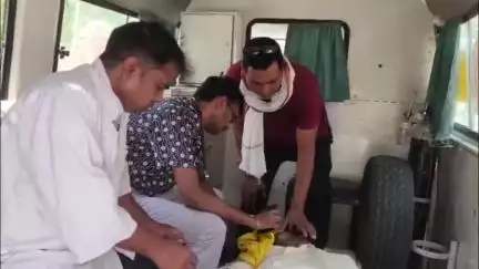 ज़मानिया: जमानिया स्टेशन क्षेत्र स्थित बाईपास फाटक के पास ट्रेन से गिरकर अज्ञात युवक की हुई मौत, मामले की जांच में झूठी पुलिस