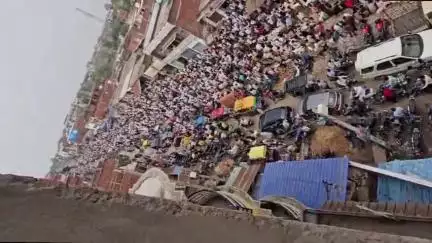 ज़मानिया: दिलदारनगर ताड़ीघाट ब्रांच लाइन पर लगने वाले बकरा मंडी को लेकर प्रशासन रहा अलर्ट, जानें क्यों अचानक ट्रेन पटरी पर पहुंची