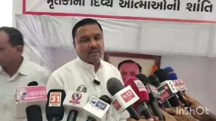 મોડાસા: મોડાસા કમલમ કાર્યાલય ખાતેથી જિલ્લા પ્રમુખે પૂર્વ મુખ્યમંત્રીને શ્રદ્ધા સુમન અર્પણ કર્યા