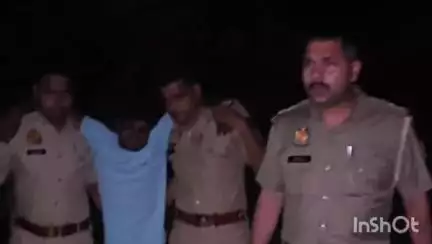 गढ़मुक्तेश्वर: गांव बक्सर के पास चैकिंग के दौरान पुलिस की बदमाश से हुई मुठभेड़, गोली लगने के बाद बदमाश हाथ जोड़कर माफी मांगता नजर आया