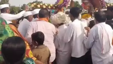 बसमत: कोनाथा येथील पालखी सोहळ्यात पायी गेलेल्या भाविकांचे चोरट्यांनी घर फोडले, ५.५० लाखांचे दागिने पळवले