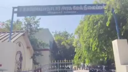 விருதுநகர்: சுப்பையா நாடார் அரசு ஆண்கள் மேல்நிலைப் பள்ளியில் சர்வதேச யோகா தின சிறப்பு நிகழ்ச்சி நடைபெற்றது