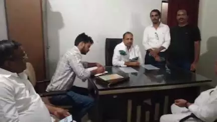 सिंगोली: केंद्रीय पर्यवेक्षक दल पहुंचा सिंगोली, कांग्रेस जिलाध्यक्ष को लेकर कार्यकर्ताओं की रायशुमारी