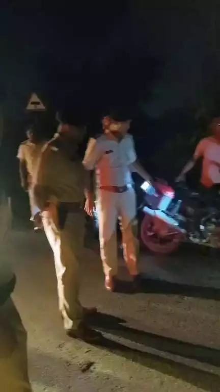 पुलिस अधीक्षक महोदय,सुपौल श्री शरत आर० एस० ने  दिनांक19 -06-2025 की रात्रि रात्रि वाहन चेकिंग किये।
