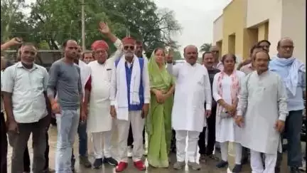 सांगोद: सांगोद में नकली खाद और पेस्टिसाइड के नाम पर किसानों के साथ धोखाधड़ी, विरोध प्रदर्शन कर SDM को सौंपा ज्ञापन