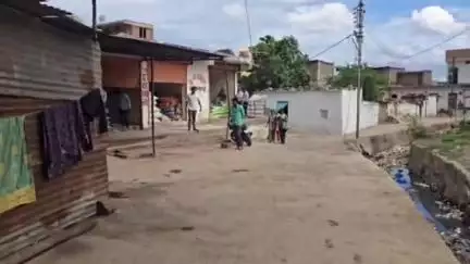 हिंगोली: शहरातील मच्छी मार्केट परिसरात अनाधिकृत खताचा साठा बाळगणाऱ्या खत विक्रेत्यावर शहर पोलीस स्टेशनमध्ये गुन्हा दाखल