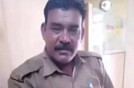 तालबेहट: बार CHC में इलाज के अभाव में होमगार्ड की हुई मौत, शराब के नशे में चूर डॉक्टर का वीडियो वायरल; जांच के दिए गए निर्देश