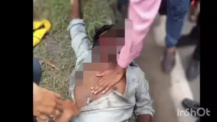 पारशिवनी: नागपूर-जबलपूर महामार्ग क्रमांक ४४ वर कुंभलकर ढांबा समोर ट्रकला दुचाकीची धडक, १ जणाचा मृत्यू