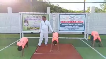பழனி: சிவாலய யோகா மையத்தில் உலக யோகா தினத்தை முன்னிட்டு தம்பதியர் யோகா நிகழ்ச்சி நடைபெற்றது