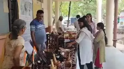 पंचकूला: जेल में बंद कैदियों द्वारा बनाए गए खाद्य एवं लकड़ी के सामान की प्रदर्शनी लीगल सर्विस अथॉरिटी ने लगाई