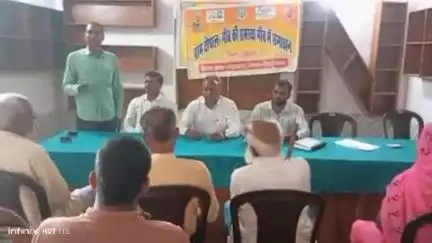 शोहरतगढ़: DPRO के निर्देश पर ग्राम पंचायत रमवापुर खास में ग्राम चौपाल कार्यक्रम का आयोजन किया गया