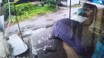 কৃষ্ণনগর ২: বাহাদুরপুর এলাকায় গাড়ি ধাক্কা মৃত্যু মহিলার, প্রকাশ্যে CCTV ফুটেজ