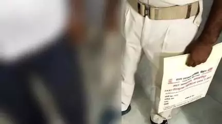 पूसा: वैनी थाने की पुलिस ने मारपीट मामले में न्यायालय से वारंट जारी होने पर वैनी के एक गवाह को किया गिरफ्तार