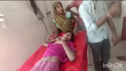 उन्नाव: बनकटा गांव में पानी पीने को लेकर हुए विवाद में पिता-पुत्र के साथ पड़ोसी ने की मारपीट, किशोर जिला अस्पताल में भर्ती