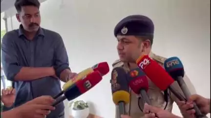 തൊടുപുഴ: പീരുമേട്ടിലെ ആദിവാസി സ്ത്രീയുടെ മരണം, അന്വേഷണത്തിന് പ്രത്യേക സംഘമെന്ന് ജില്ലാ പോലീസ് മേധാവി തൊടുപുഴയിൽ പറഞ്ഞു