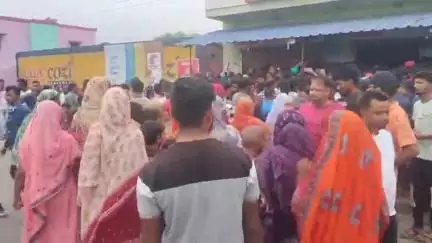 जामताड़ा: ढेंकीपाड़ा मोड़ पर हार्डवेयर दुकानदार ने दुकान में फांसी लगाकर की आत्महत्या, मौके पर पहुंची मिहिजाम पुलिस