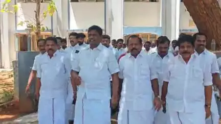 சிவகங்கை: ட்விட்டரில் EPS குறித்து அவதூறு பரப்பியதை கண்டித்து SP அலுவலகத்தில் புகார் அளித்த சிவகங்கை MLA செந்தில்நாதன்