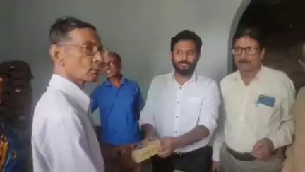 বারাবনী: রূপনারায়ণপুরে রেশন দোকানের মাধ্যমে দেওয়া হলো দিঘার জগন্নাথ মন্দিরের মহাপ্রসাদ, উপস্থিত BDO