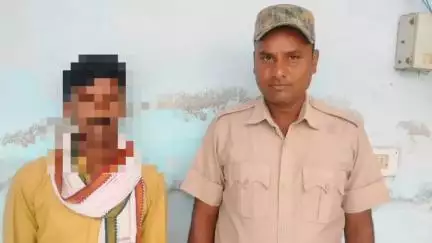 बेलागंज: बेला डीह महादलित टोले से पुलिस ने शराब बेचने के मामले में एक नामजद आरोपी को किया गिरफ्तार