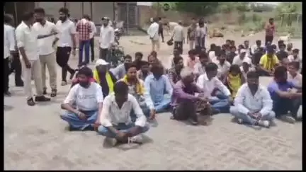 जोधपुर: पाली रोड़ स्थित जीत अस्पताल में युवक की ऑपरेशन के दौरान हुई मौत, परिजनों ने अस्पताल के बाहर किया धरना