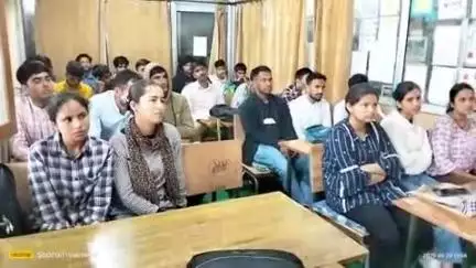 चम्पावत: जिला मुख्यालय सेवायोजन कार्यालय में एक दिवसीय रोजगार मेले का हुआ आयोजन