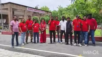 खलीलाबाद: उत्तर प्रदेश आपदा मित्र संगठन संघ ने अपनी 9 सूत्रीय मांगों को लेकर डीएम को पत्र सौंपा