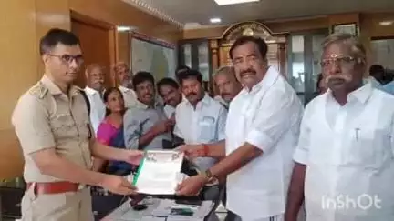 அரியலூர்: அமைச்சர் T.R.B. ராஜா மீது நடவடிக்கை எடுக்ககோரி SP அலுவலகத்தில் புகார் மனு அளித்த முன்னாள் அரசு கொறடா