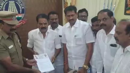 சேலம்: EPS குறித்து அவதூறாக சித்தரித்த திமுக IT விங் மீது நடவடிக்கை எடுக்க கோரி SP அலுவலகத்தில் அதிமுகவினர் புகார்