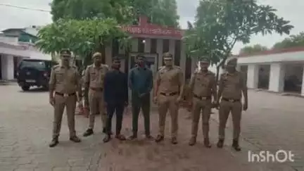 कोतवाली नगर पुलिस ने लगभग 3 करोड़ रुपए के घोटाले के मामले में गैर जनपदीय 2 अभियुक्तों को थानाक्षेत्र से किया गिरफ्तार
