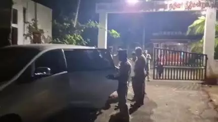 நத்தம்: நத்தம் அருகே ரியல் எஸ்டேட் அதிபரின் வீட்டில் கொள்ளையடிக்க முயன்ற வழக்கில் 7 பேர் கைது