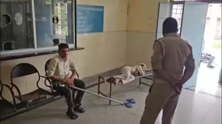 मोठ: शाहजहापुर थाना क्षेत्र में नशे में धुत दरिंदे ने मासूम पर हंसिये से किया हमला, पुलिस से न्याय की लगाई गुहार