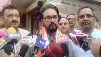 बिलासपुर सदर: अनुराग ठाकुर का खारसी चौक पर भव्य स्वागत, मोदी सरकार की उपलब्धियों की गिनती की गई