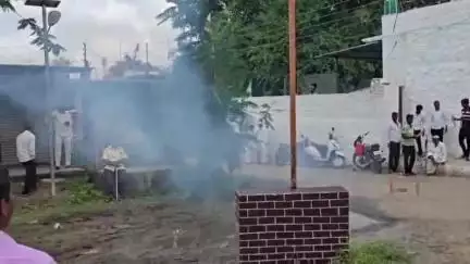 परांडा: आसूच्या सरपंच आनिता राऊत यांच्यावरील अविश्वास ठराव मंजूर, तहसीलदार निलेश काकडे यांच्या मार्गदर्शनाखाली बैठकीचे आयोजन