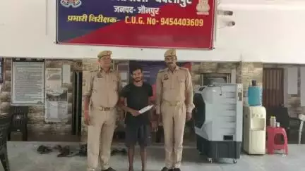 बदलापुर: सरोखनपुर अंडरपास से पुलिस ने अवैध चाकू के साथ एक अभियुक्त को किया गिरफ्तार