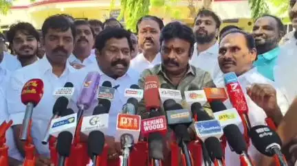 தூத்துக்குடி: தமிழகத்தில் 237 நாட்களில் எடப்பாடி தமிழக முதலமைச்சராக பதவி ஏற்பார் விமான நிலையத்தில் இன்பதுரை எம்பி தெரிவித்தார்