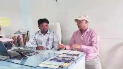 निवाली: खेतिया बीआरसी पहुंचे, निजी विद्यालय का किया निरीक्षण, स्कूल संचालकों को दिए आवश्यक निर्देश
