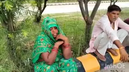 बांदा: मूड़ी गांव में फांसी पर लटकता मिला युवक का शव, परिजनों ने 3 लोगों पर हत्या का आरोप लगाया, पुलिस ने शव का कराया पीएम