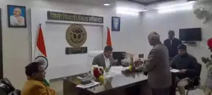 सुल्तानपुर: जिले में एक बार फिर चली तबादला एक्सप्रेस, 3 वर्षों से एक ही पटल पर जमे अधिकारियों का हुआ तबादला